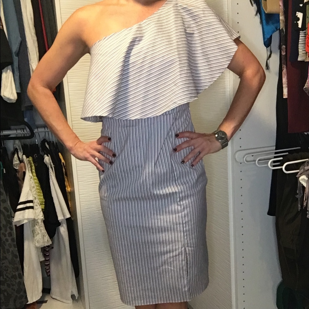 Bar 111 size small cold shoulder stripe dress